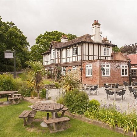เดอะ ฟิชบอร์น - ไอล์ออฟไวท์ Bed & Breakfast Fishbourne  ภายนอก รูปภาพ