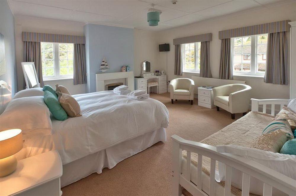 เดอะ ฟิชบอร์น - ไอล์ออฟไวท์ Bed & Breakfast Fishbourne  ภายนอก รูปภาพ