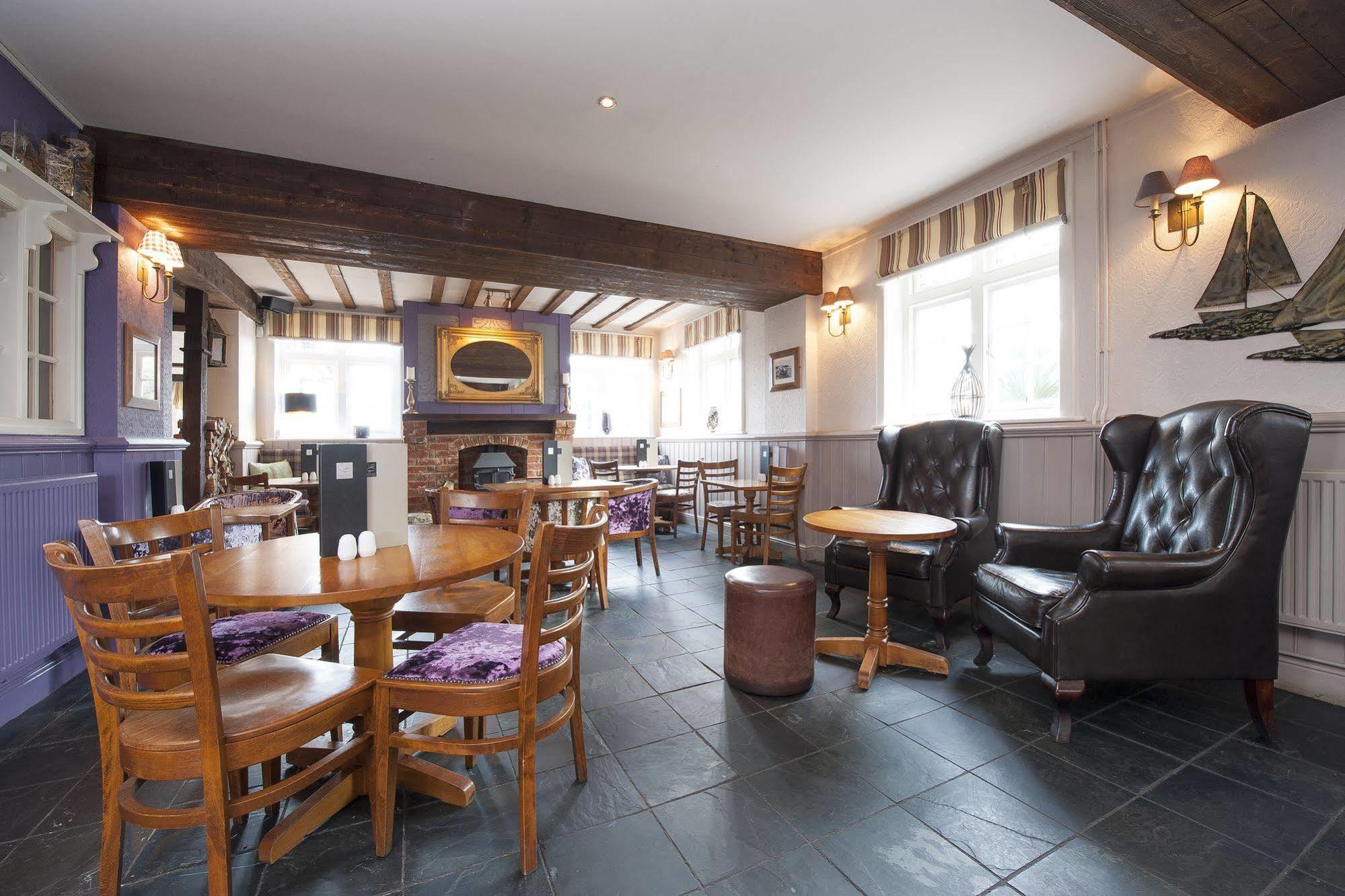 เดอะ ฟิชบอร์น - ไอล์ออฟไวท์ Bed & Breakfast Fishbourne  ภายนอก รูปภาพ